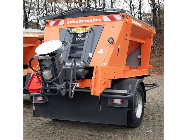 Zoutstrooier op aanhanger , schuitemaker, sw3800 epoke sirius ast 3,5m2, cd-orm-4253, 2011 - afbeelding 10 van  17