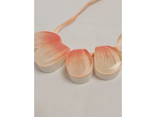 Zsiske dames collier - thaise designer jewellery - afbeelding 2 van  3