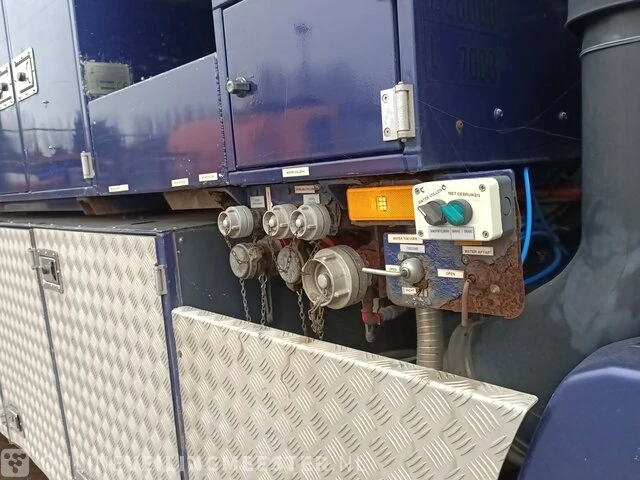 Zuig perscombinaties mercedes-benz, 2005 mercedes benz actros 2544l 6x2, bouwjaar 2005 - afbeelding 26 van  50
