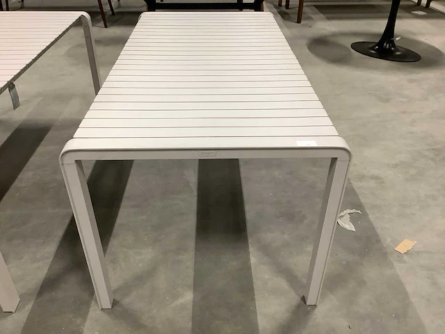Zuiver - vondel - tuintafel 168x87cm - afbeelding 5 van  5
