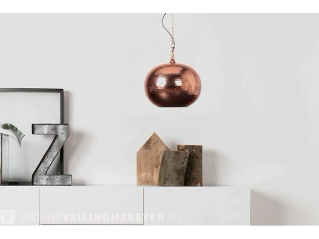 Zuiver hammered round copper hanglamp met zwart snoer zuiver, hammered round, koper - afbeelding 1 van  8