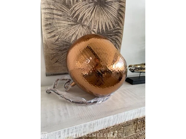 Zuiver hammered round copper hanglamp met zwart snoer zuiver, hammered round, koper - afbeelding 6 van  8