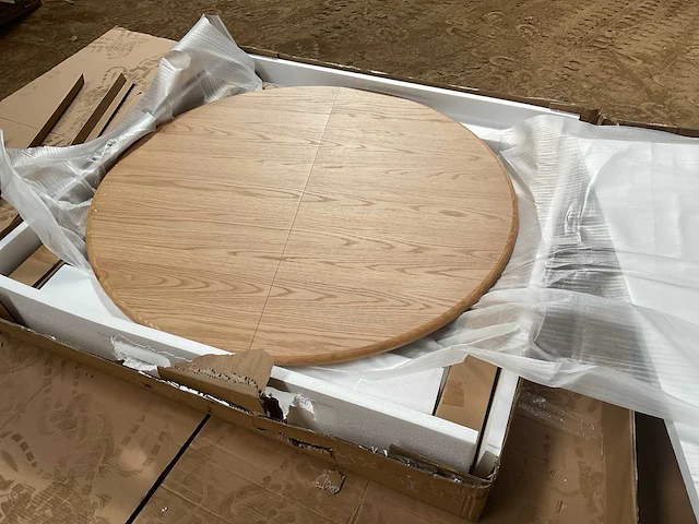 Zuiver twist table rond 120/160 walnoot eetkamertafel - afbeelding 11 van  12