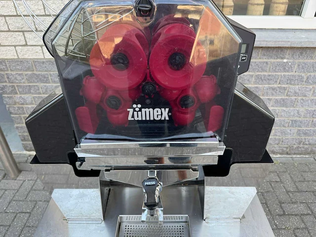 Zumex - 2021 - speed pome granate - overige fruit- en groenteverwerking - afbeelding 4 van  7