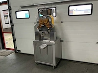 Zumex z-speed self service sinaasappelpersmachine - afbeelding 9 van  15