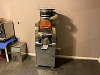 Zumoval top citruspers met onderstel - afbeelding 1 van  7