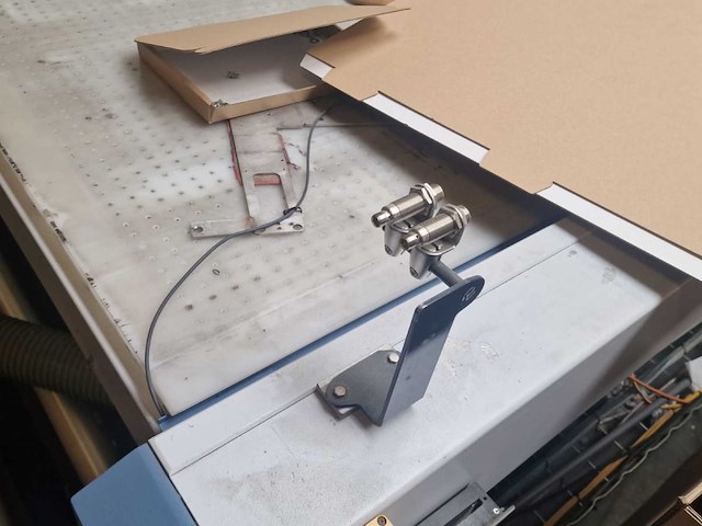 Zund - 2008 - 2xl3000cv - cnc-snijmachine - afbeelding 34 van  49