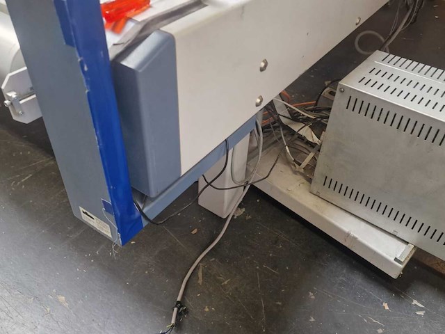 Zund - 2008 - 2xl3000cv - cnc-snijmachine - afbeelding 49 van  49