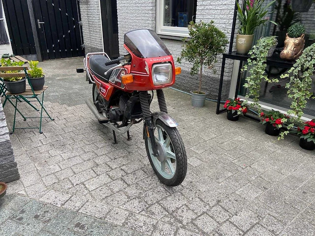 Zündapp - tour - ks 80 wk - motorfiets - afbeelding 2 van  8