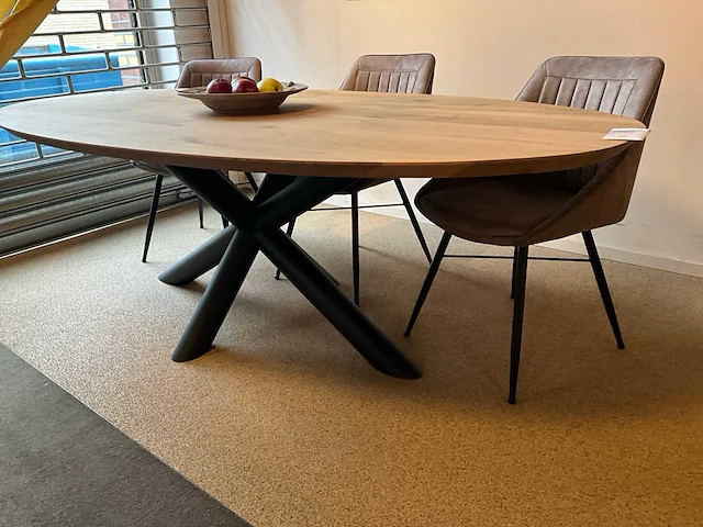 Zurich ovale eiken eetkamertafel - afbeelding 1 van  8