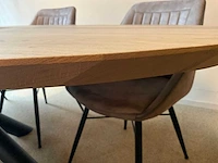 Zurich ovale eiken eetkamertafel - afbeelding 7 van  8