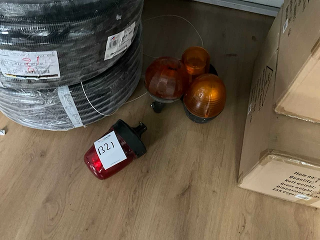 Zwaailamp (4x) - afbeelding 1 van  3