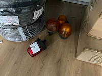 Zwaailamp (4x) - afbeelding 1 van  3