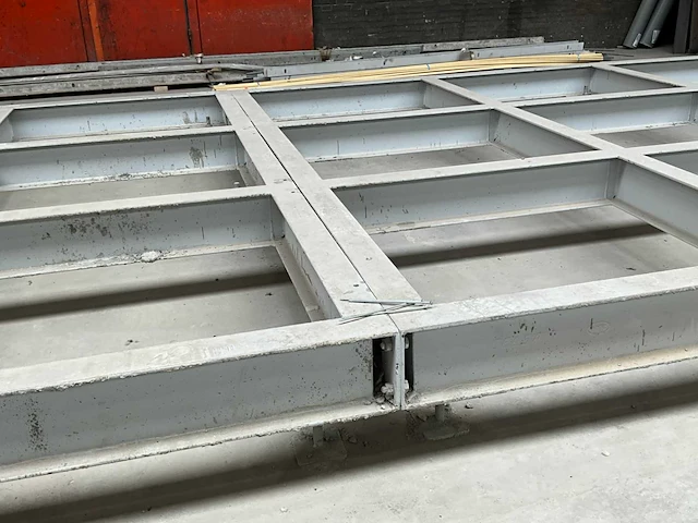 Zwaar profielstaal vloerframe / montageframe - afbeelding 3 van  5