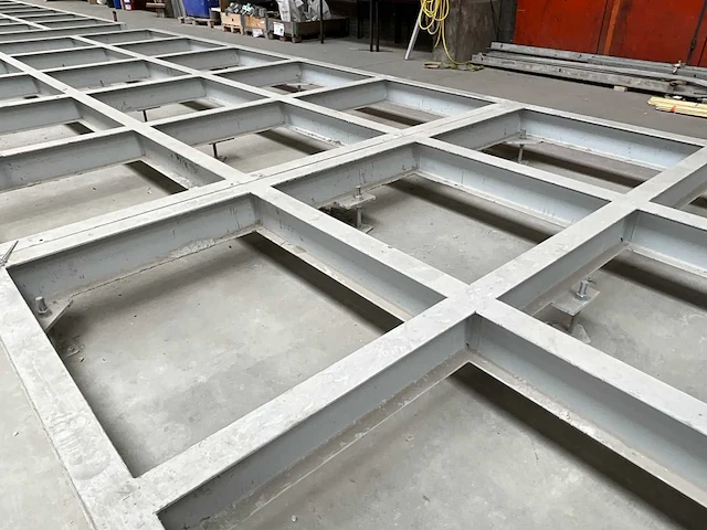 Zwaar profielstaal vloerframe / montageframe - afbeelding 4 van  5