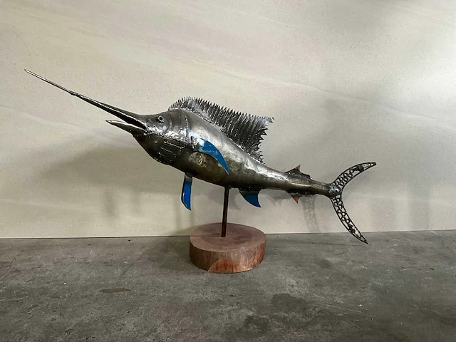 Zwaardvis sculptuur - afbeelding 1 van  5