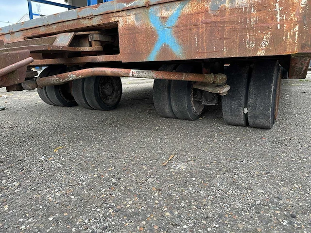 Zwaarlastwagen - afbeelding 3 van  9