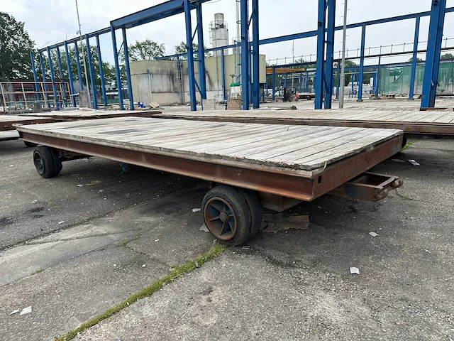 Zwaarlastwagen - afbeelding 2 van  8