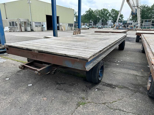 Zwaarlastwagen - afbeelding 4 van  8