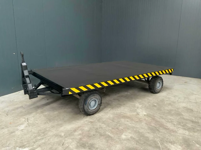 Zwaarlastwagen - afbeelding 1 van  6