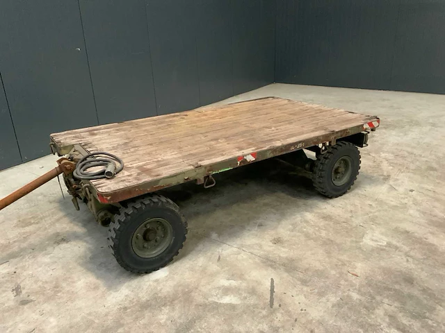 Zwaarlastwagen - afbeelding 2 van  6