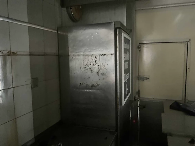 Zwalve verkooptrailer, verkoopwagen - afbeelding 4 van  19