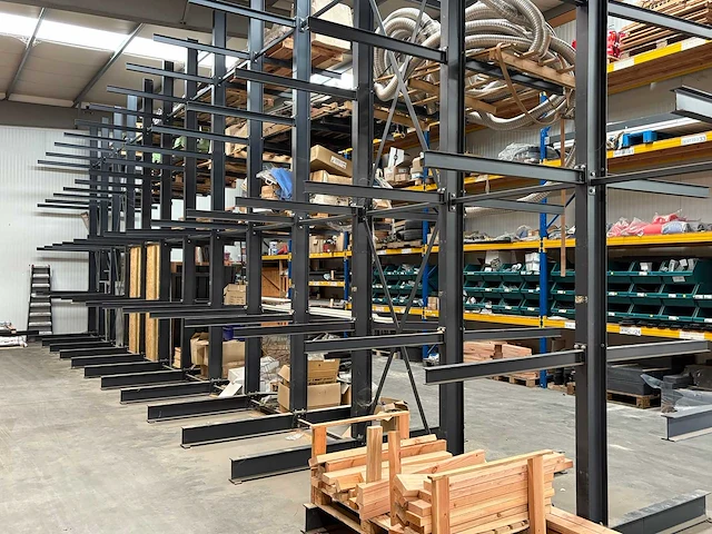 Zware draagarmstelling - 23,75 meter - afbeelding 1 van  12