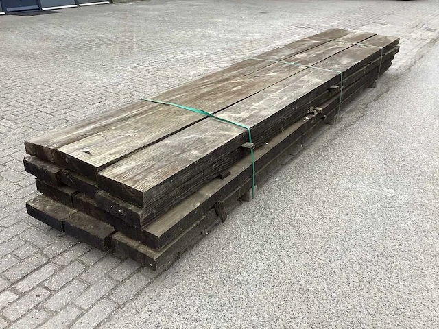 Zwart behandeld 300x75 mm balken (12x) - afbeelding 1 van  6