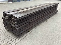 Zwart behandeld 300x75 mm balken (24x) - afbeelding 3 van  6