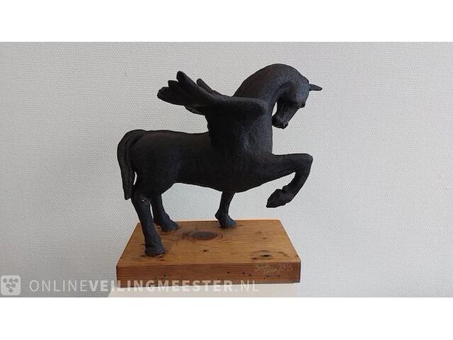 Zwart keramiek "pegasus" - afbeelding 3 van  5