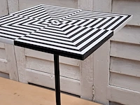 Zwart-wit bijzettafel - afbeelding 4 van  7