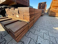 Zwarte kabbes prime hardhouten planken geschaafd 21x145mm, lengte 75/215cm 60/245cm (135x) - afbeelding 2 van  3