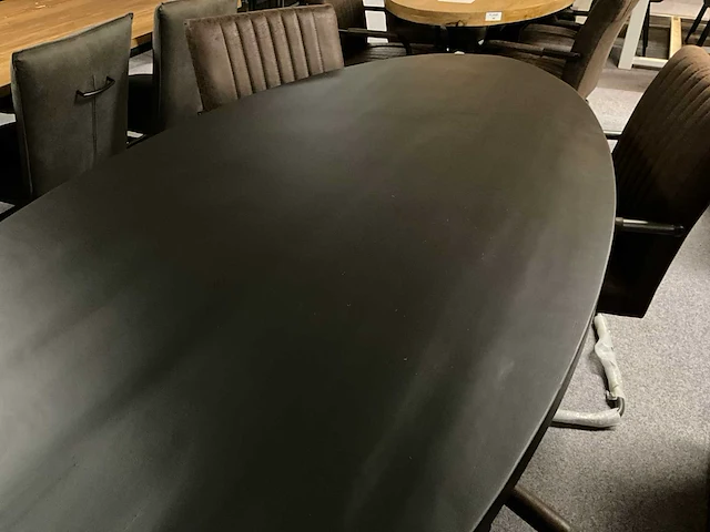 Zwarte mango ovale eetkamertafel - afbeelding 3 van  8