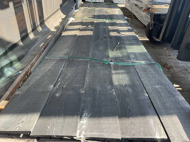 Zweeds rabat zwart gecoat 4000x195x16mm (35x) - afbeelding 1 van  3