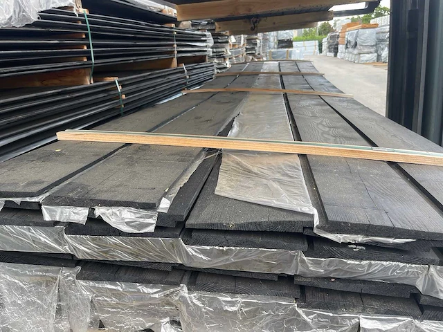 Zweeds rabat zwart gecoat 4000x195x18mm (39x) - afbeelding 1 van  3