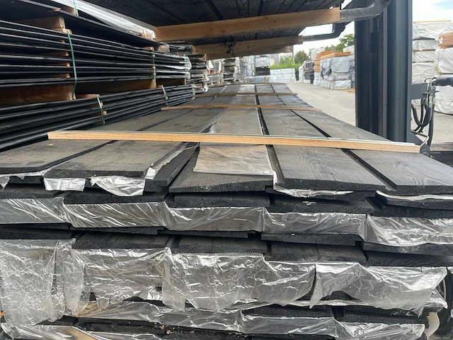 Zweeds rabat zwart gecoat 4000x195x18mm (39x) - afbeelding 3 van  3