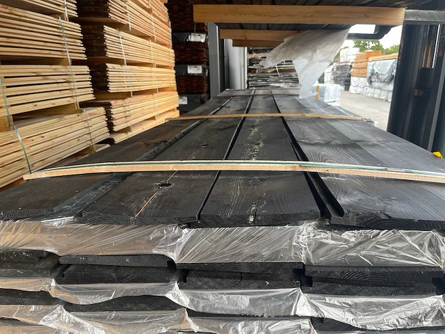 Zweeds rabat zwart gecoat 4000x195x18mm (50x) - afbeelding 1 van  3