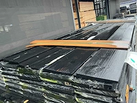Zweeds rabat zwart gespoten 23x190mm, lengte 300cm (70x) - afbeelding 2 van  3