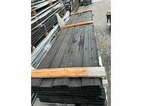 Zweeds rabat zwart gespoten 23x190mm, lengte 400cm (44x) - afbeelding 3 van  3