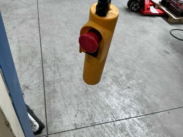 Zwenkarmkraan met staaldraadtakel - afbeelding 4 van  7