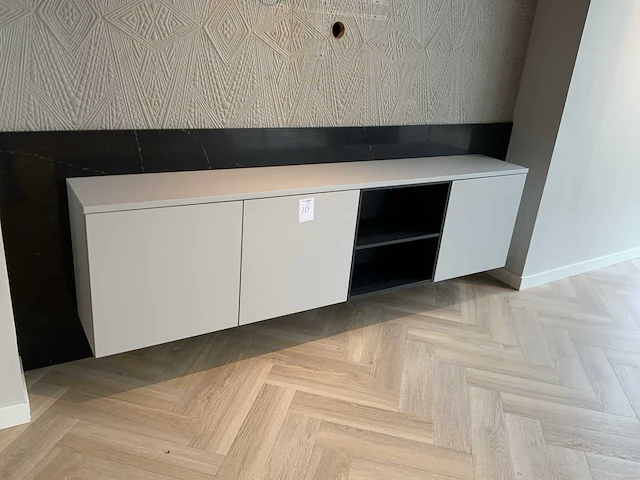 Zwevende kast - afbeelding 3 van  7