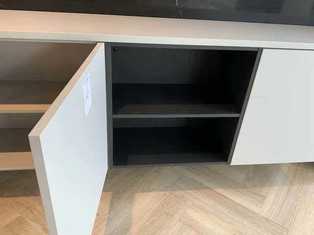 Zwevende kast - afbeelding 5 van  7
