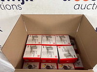 Zwilling spices zoutmolen en pepermolen 2-delig d: 5 cm / h: 10 cm - afbeelding 2 van  2