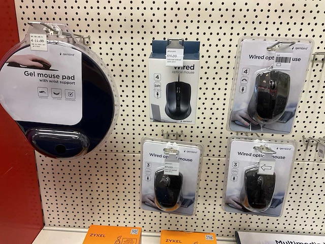 Zyxel switches en computer accessoires - afbeelding 3 van  6