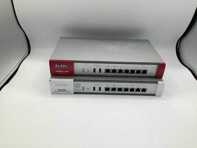 Zyxel zywall 110 en nsg200 firewall (2x) - afbeelding 2 van  6