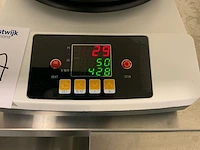 Zzkd roerder magnetisch en verwarmd - afbeelding 3 van  7
