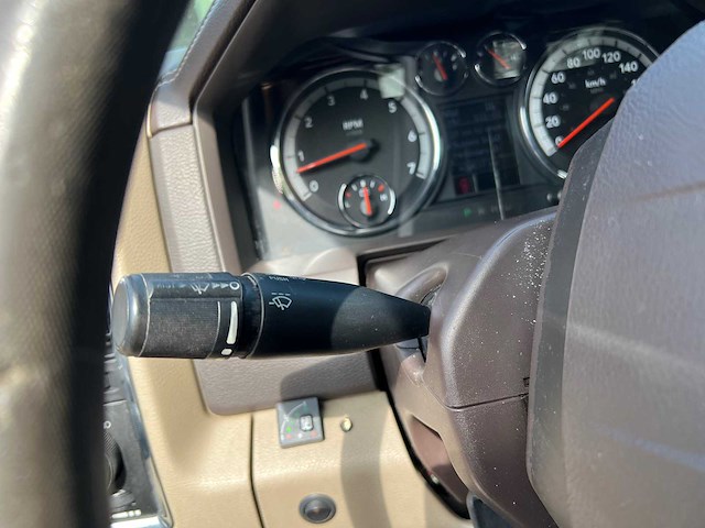 - - - dodge ram 5.7 v8 crew cab 2009 - afbeelding 6 van  40