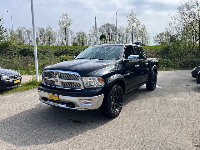 - - - dodge ram 5.7 v8 crew cab 2009 - afbeelding 1 van  40
