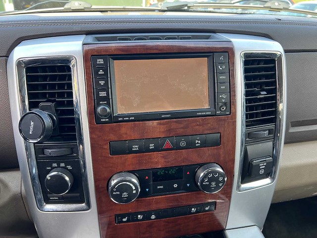 - - - dodge ram 5.7 v8 crew cab 2009 - afbeelding 13 van  40