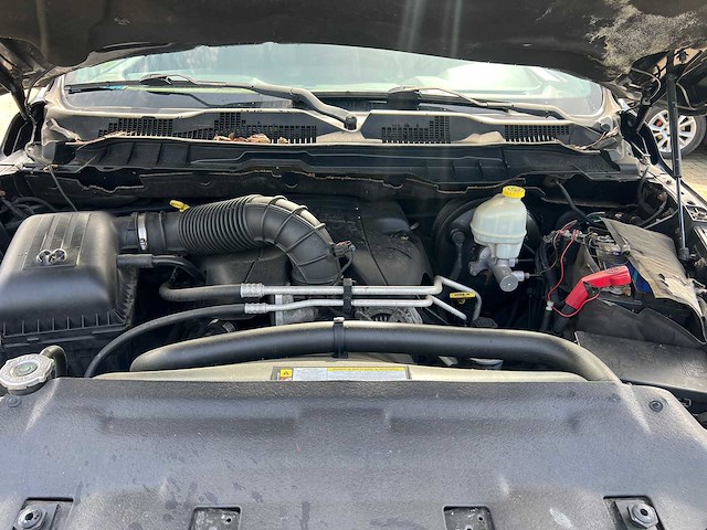 - - - dodge ram 5.7 v8 crew cab 2009 - afbeelding 25 van  40